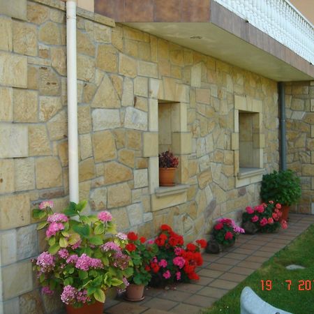 Residencial Santamaría Hotel Sancibrián Exterior foto